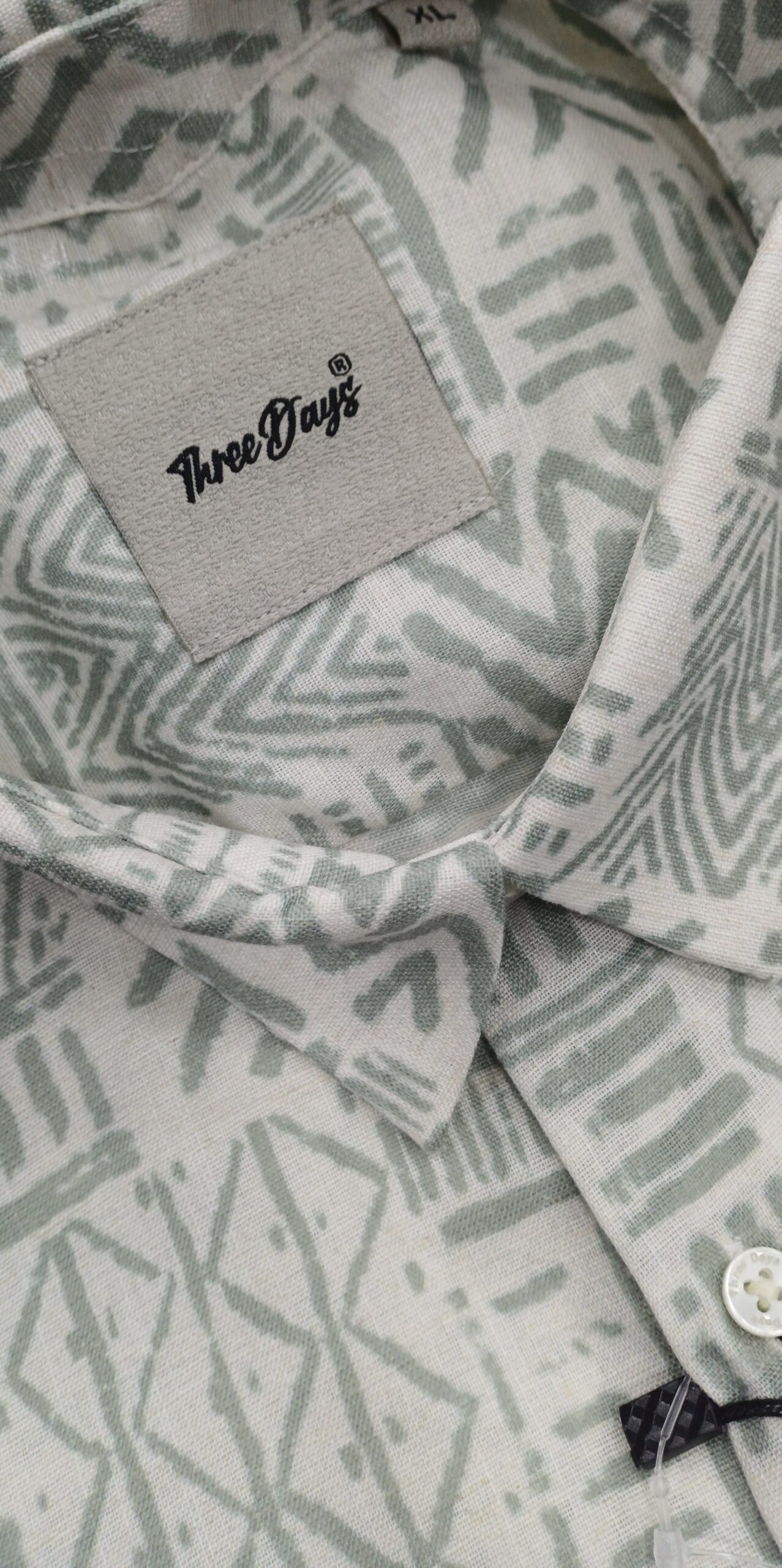 Premium Printed shirt - Three days